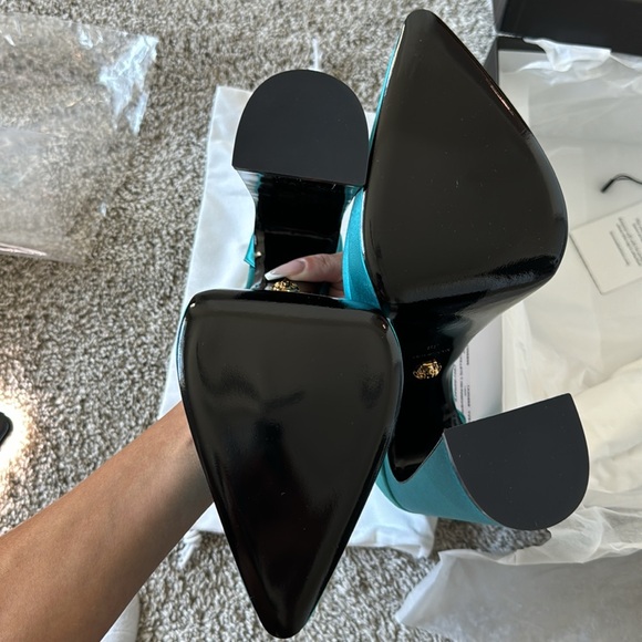 SOLD ✨ Versace Blue Medusa Aevitas Satin Platform Point Toe Pumps Size 38 - Picture 4 of 10